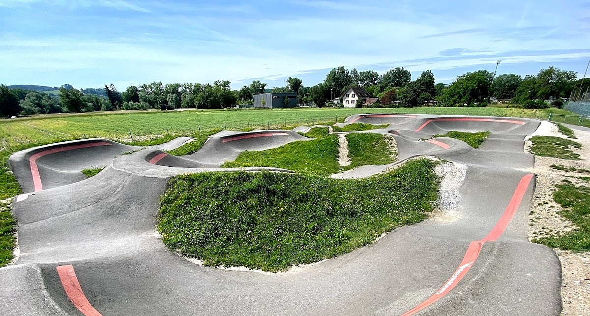 Wasserschloss Brugg pumptrack